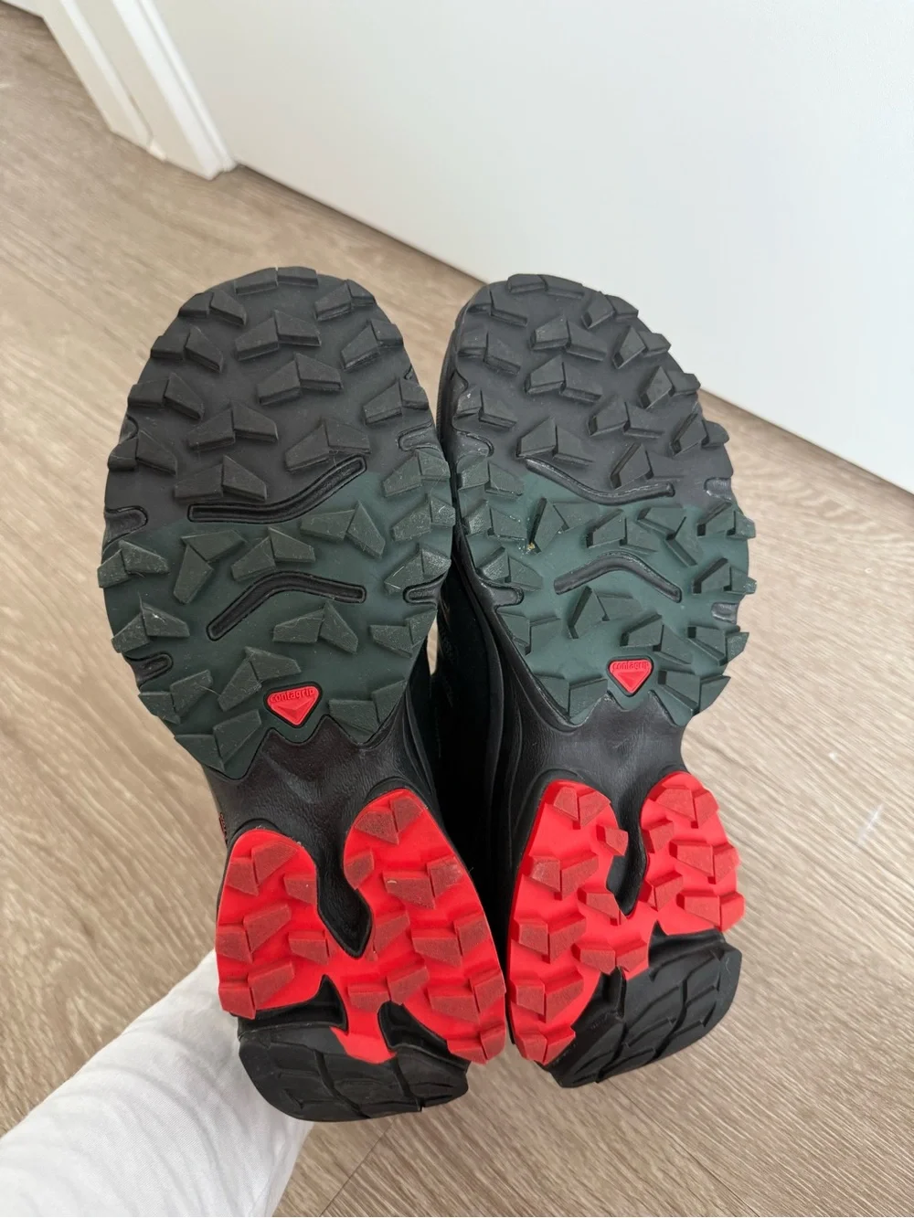 Salomon durable trail